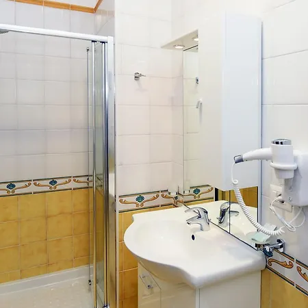 Guest house Crawford 4*