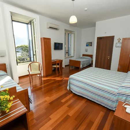 Crawford Guest house 4*